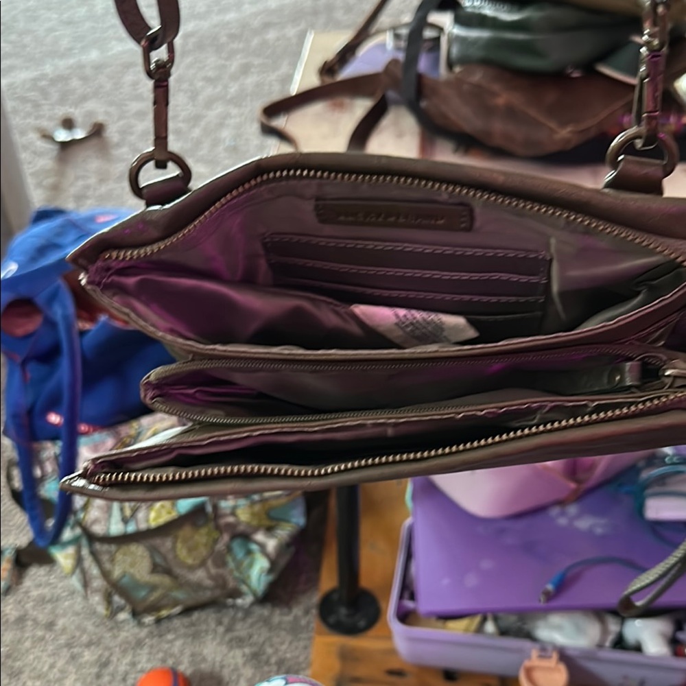 Lucky Brand Green Leather Textured Crossbody Bag - Picture 4 of 7